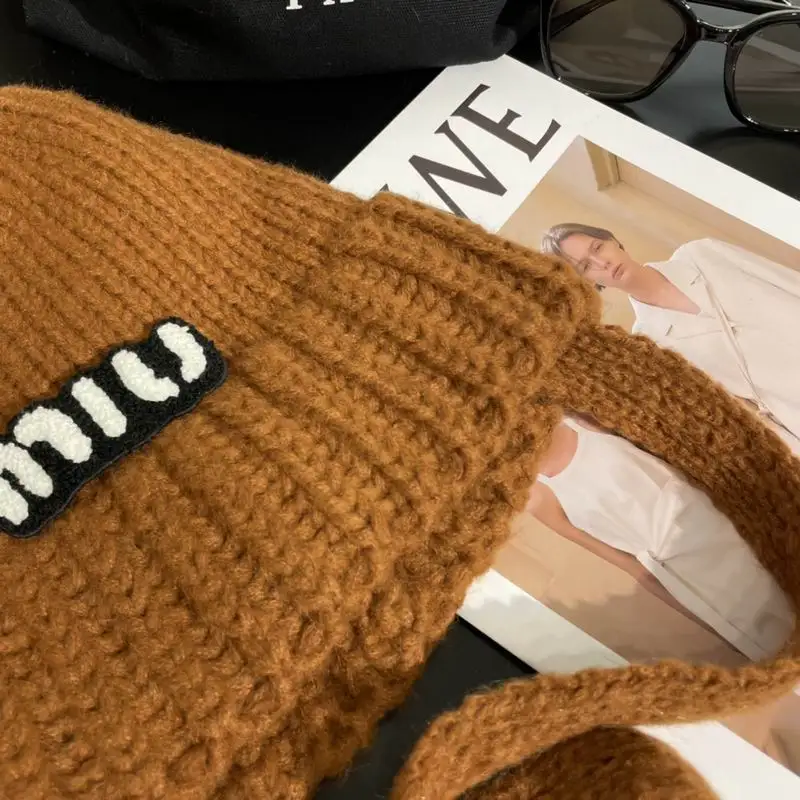 MiuMiu Hat 01 (2)